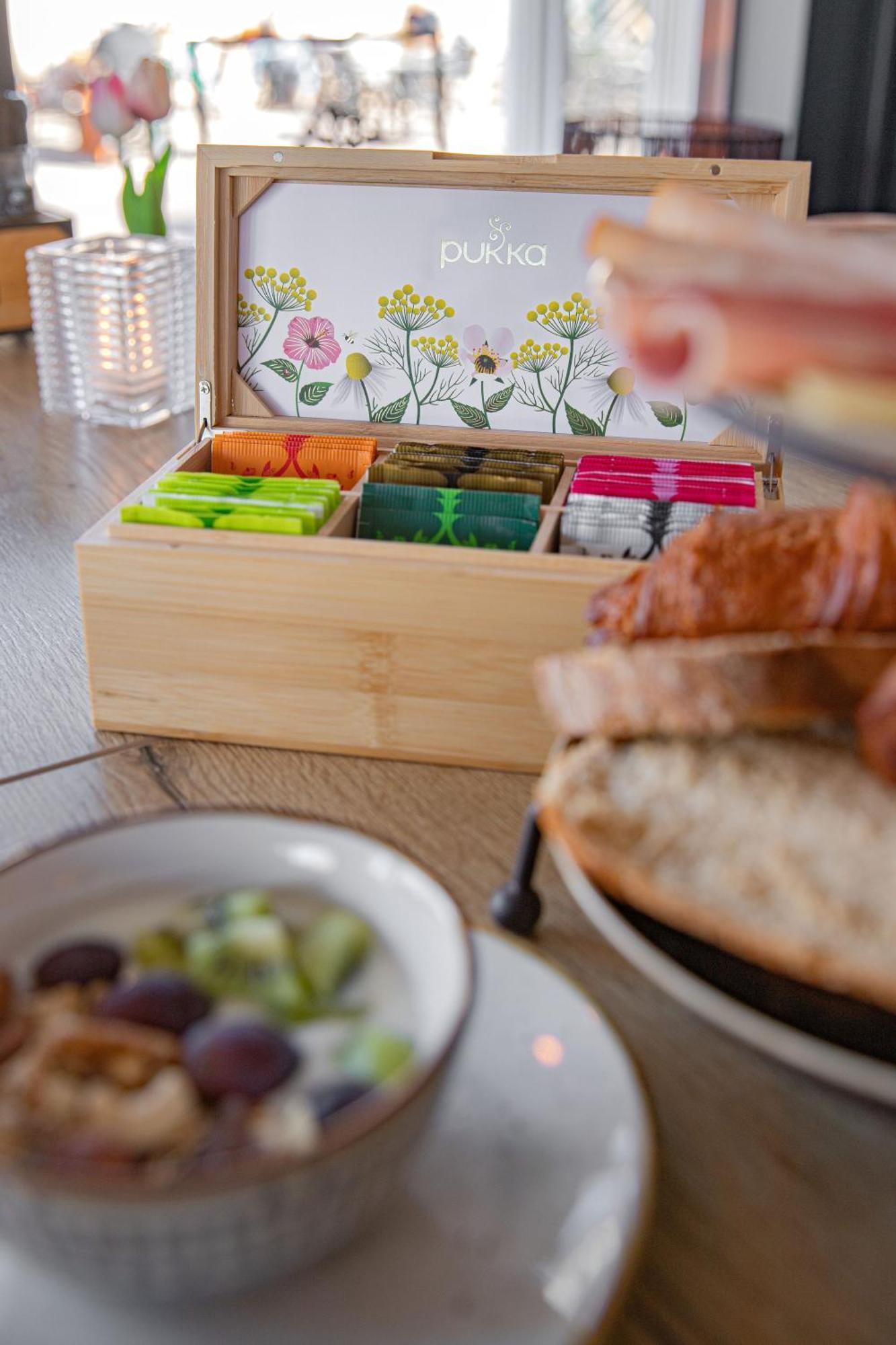 Hotel-Restaurant De Walvisvaarder Hollum  Eksteriør billede