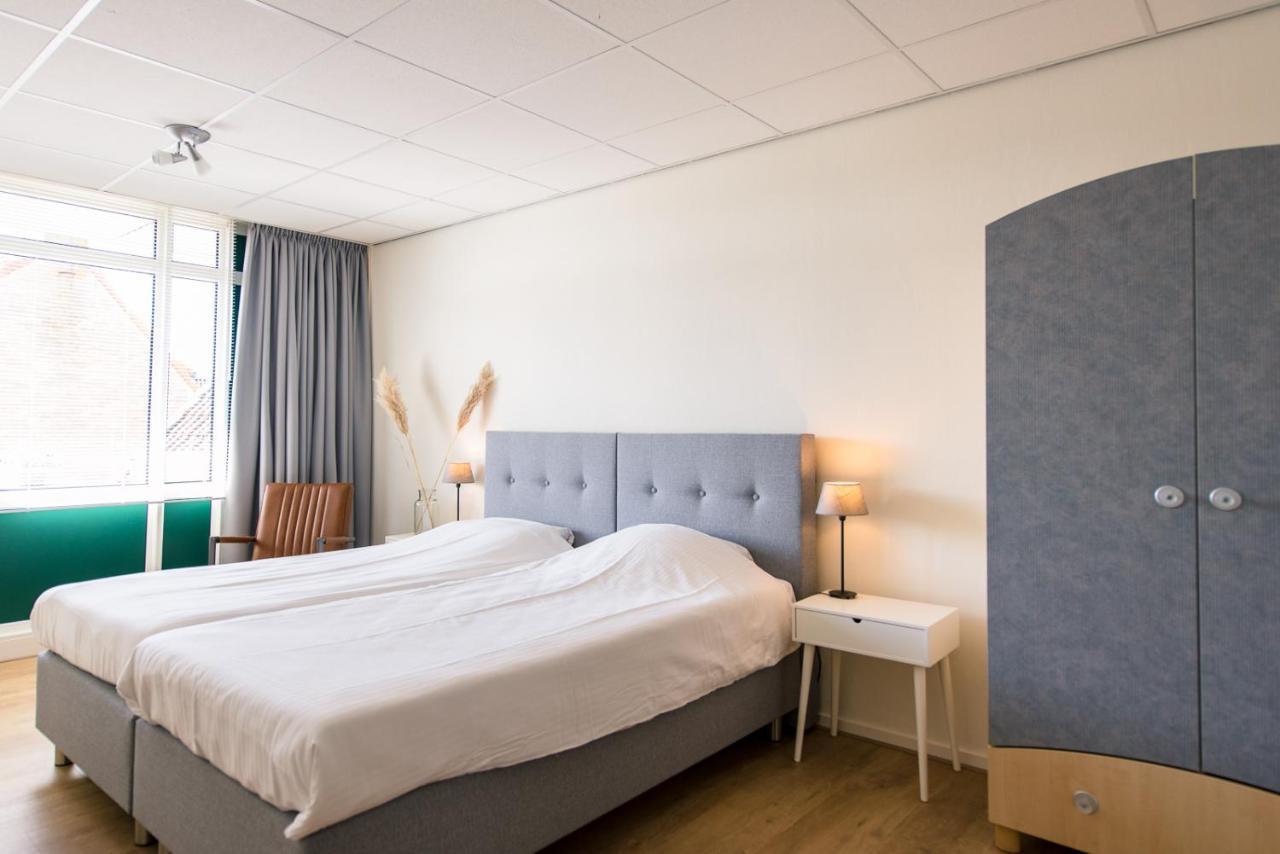 Hotel-Restaurant De Walvisvaarder Hollum  Eksteriør billede